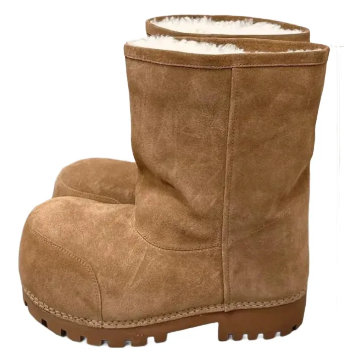 Balenciaga Alaska Fur Boots rep