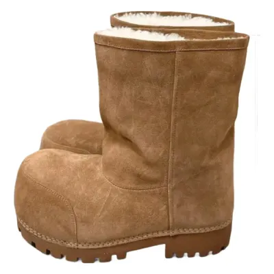 Balenciaga Alaska Fur Boots rep