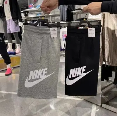 Nike Club Alumni FT Shorts rep