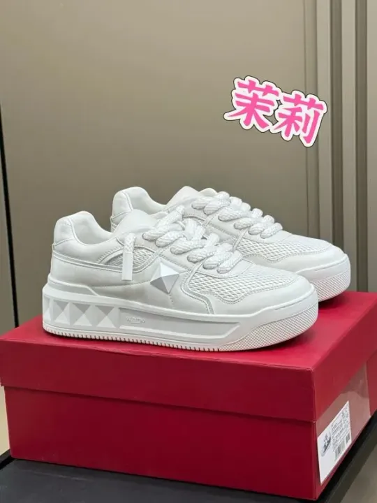 Valentino Trainers With Strap rep